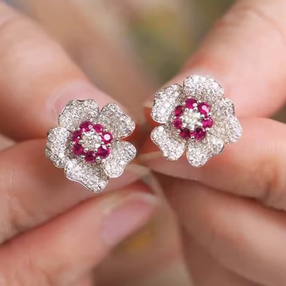Dainty Floral Silver Diamond Earrings - Picture 2 of 4